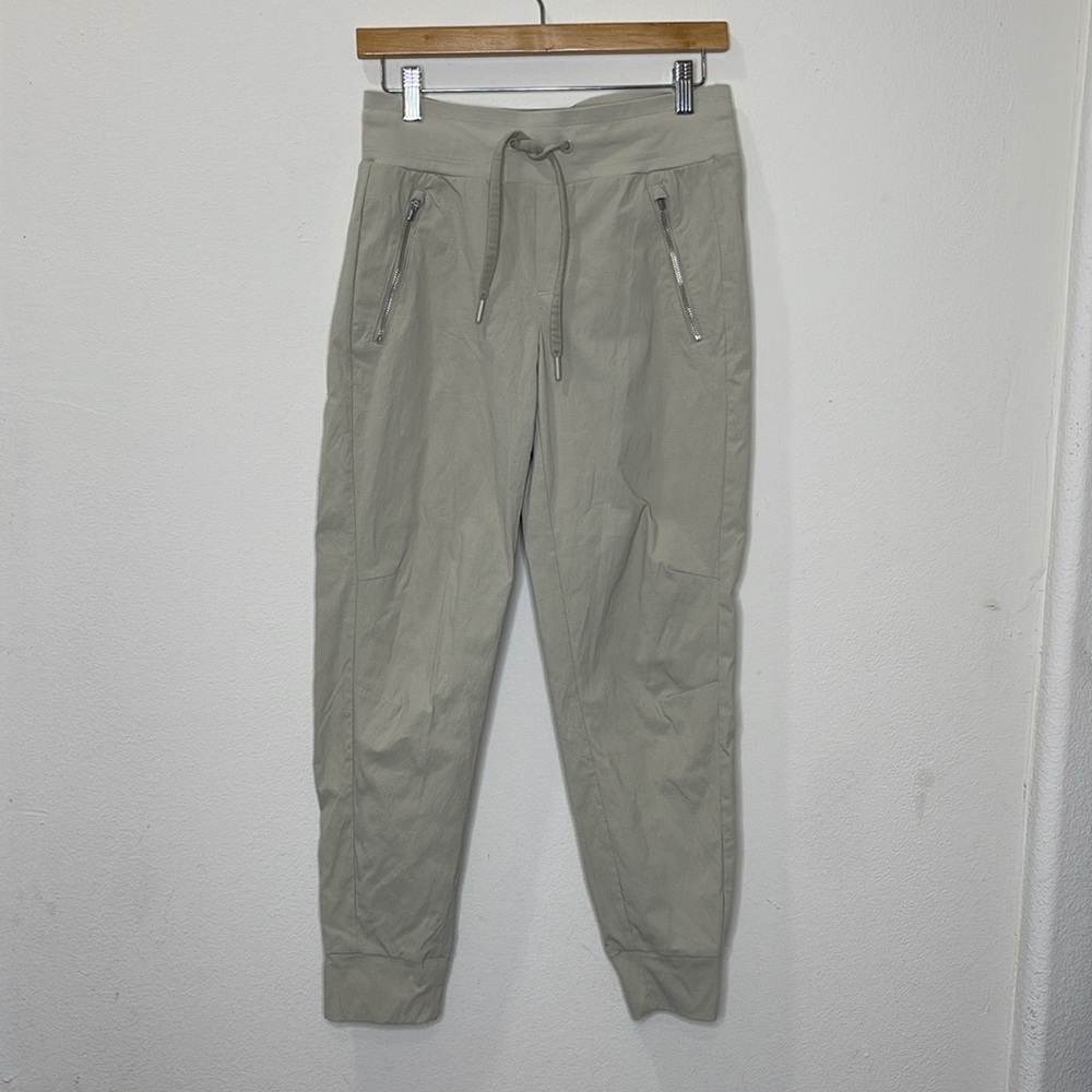 Athleta Pants Womens Tan Trekkie North Jogger Pants Hiking Outdoor Pants Size 2
